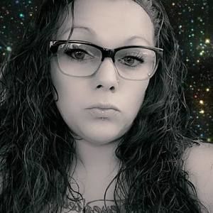 Meet your Posher, Felicia